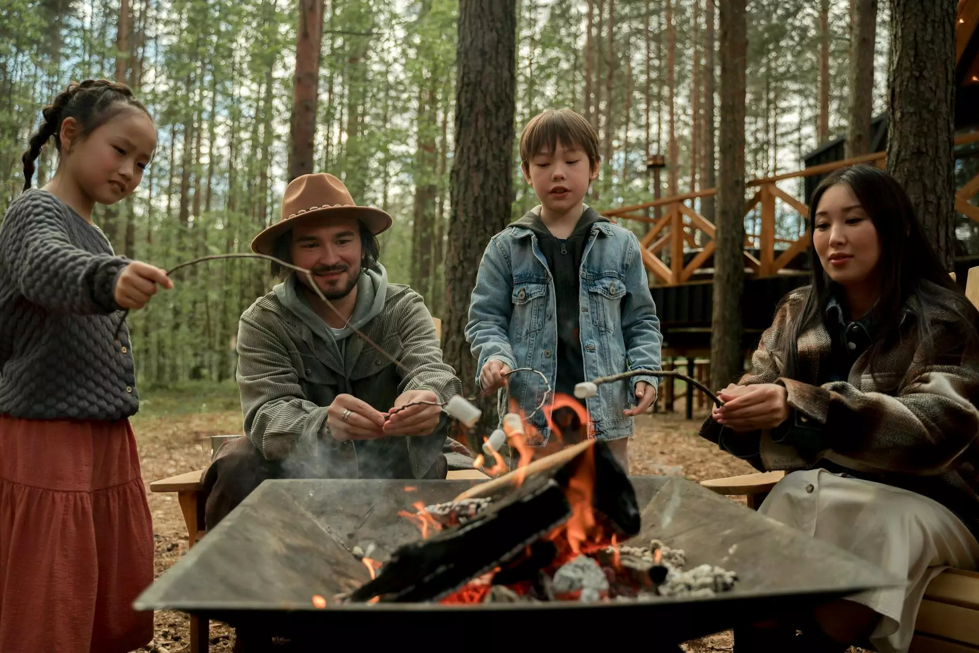 Camping med barn Mobilklockan ger trygghet när hela familjen campar.